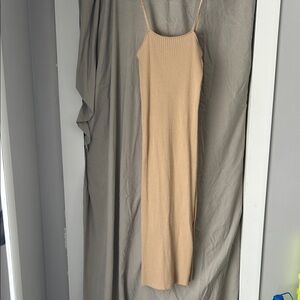 Double Zero Beige Ribbed Dress -NEW- Size: Large